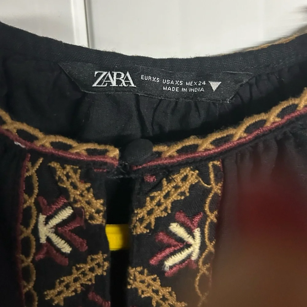 Zara Black Dress with Gold Embroidery - Picture 4 of 5